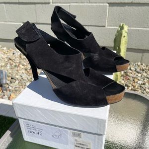 Pedro Garcia women’s size 11.5 black suede high heel shoes!